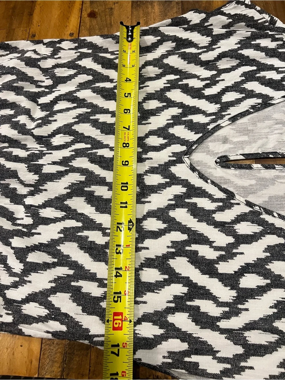J.Crew Black White Ikat Print Linen Lyocell Romper XXS Pockets Summer Vacation